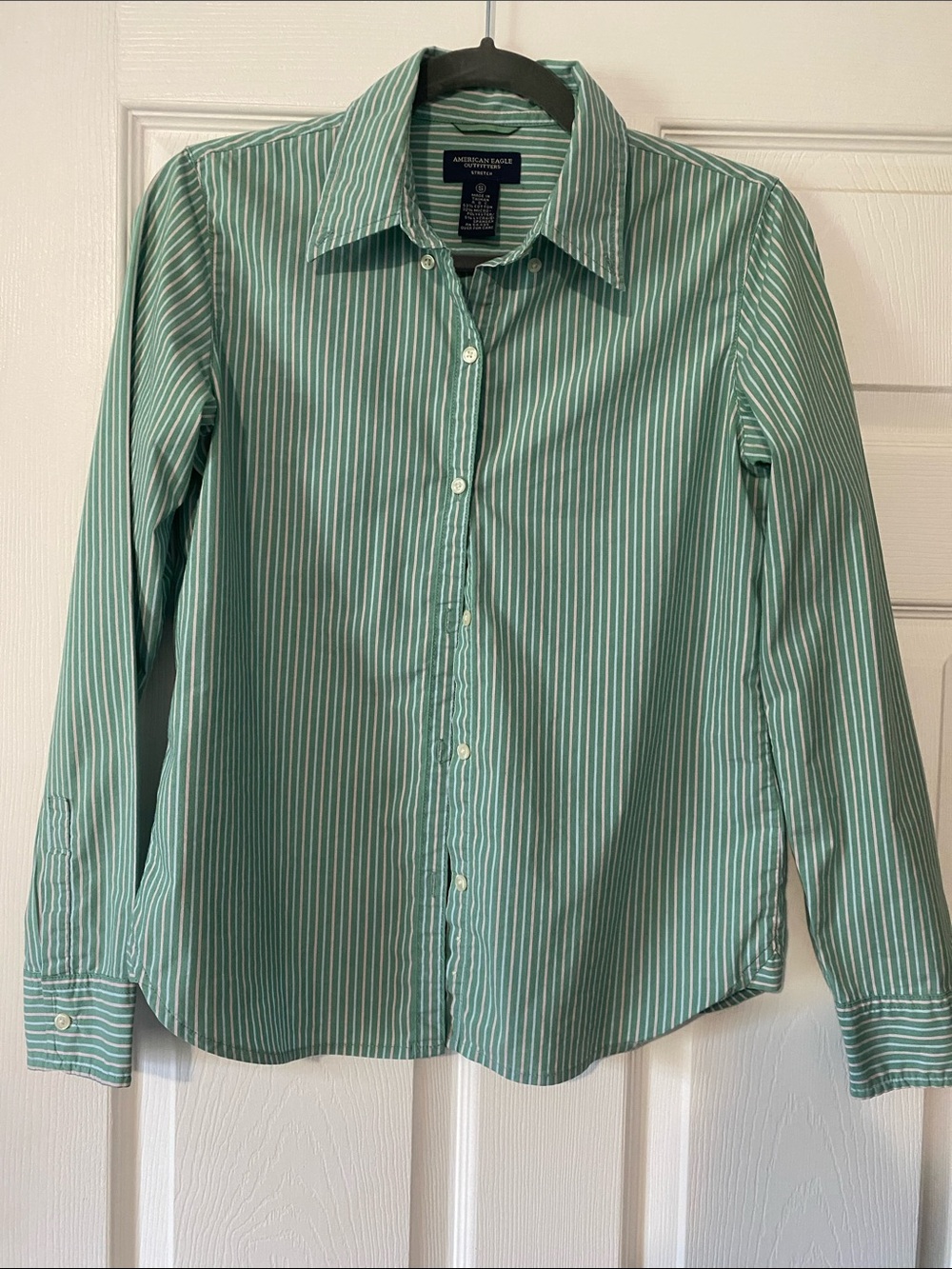 American Eagle Outfitters Green & White Striped Men's Button-Up Shirt